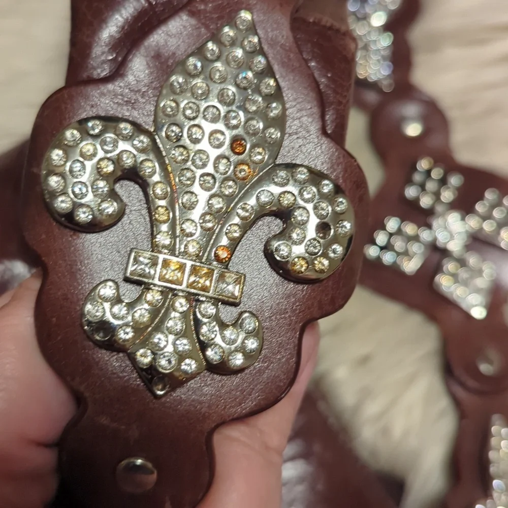 Charm and Luck brown leather shoulder bag - Picture 15 of 15